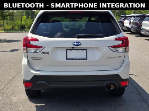 Used 2023 Subaru Forester Premium image 6