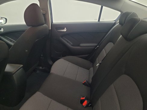 Used 2018 Kia Forte LX image 18