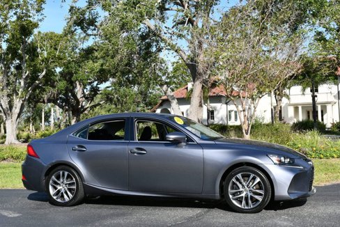 Used 2018 Lexus IS 300 image 8