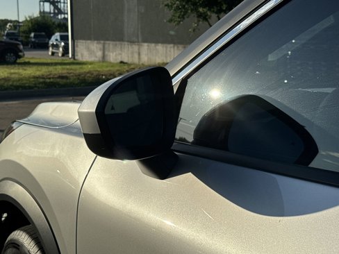 Used 2023 Nissan Rogue SV image 18