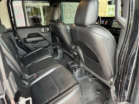 Used 2020 Jeep Gladiator Overland image 20