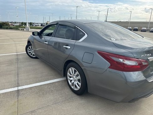 Used 2018 Nissan Altima 2.5 S image 5