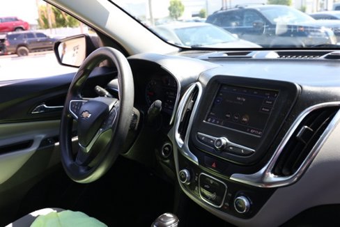 Used 2021 Chevrolet Equinox LS image 22