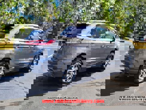 Used 2024 Ford Edge SEL image 13