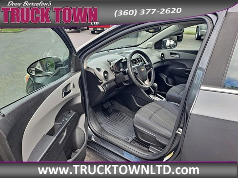 Used 2016 Chevrolet Sonic LT w/ Wheels and Fog Lamp Package image 12