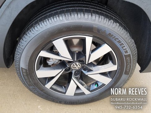 Used 2021 Volkswagen Atlas Cross Sport SE image 24