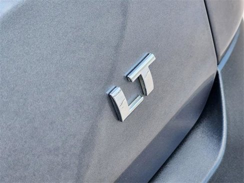 Used 2018 Chevrolet Traverse LT image 12