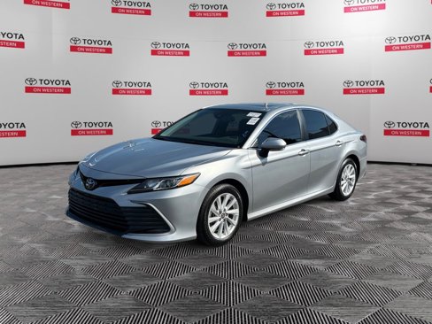 Used 2024 Toyota Camry LE w/ Convenience Package image 1