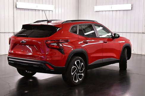 New 2026 Chevrolet Trax RS w/ Driver Confidence Package image 7