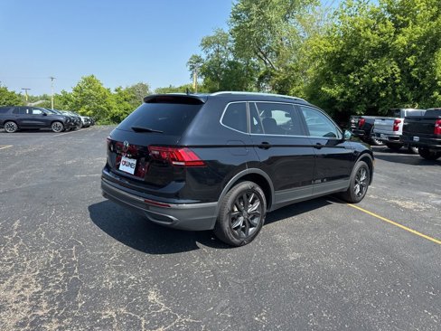 Used 2024 Volkswagen Tiguan SE image 4