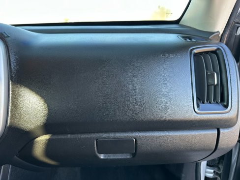 Used 2018 Chevrolet Colorado LT w/ LT Convenience Package image 20