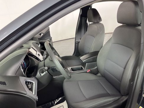Used 2018 Chevrolet Cruze LT w/ Convenience Package image 18