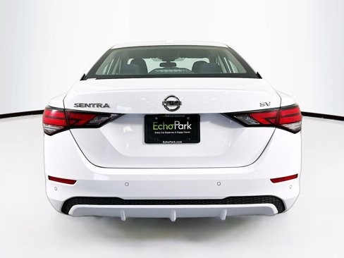 Used 2022 Nissan Sentra SV image 7