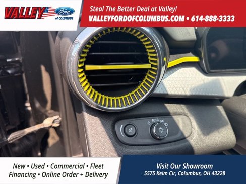 Used 2024 Chevrolet Trax LT w/ LT Convenience Package image 14