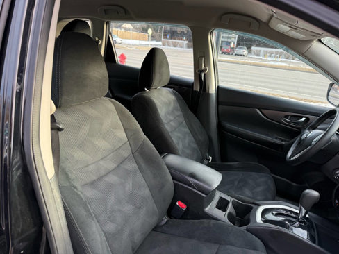 Used 2016 Nissan Rogue S image 30
