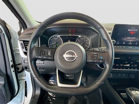 Used 2022 Nissan Rogue SL image 11
