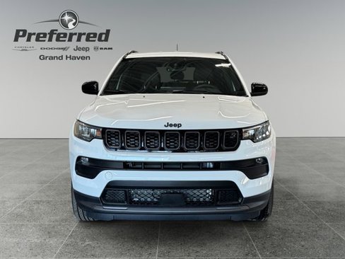 New 2026 Jeep Compass Latitude image 5
