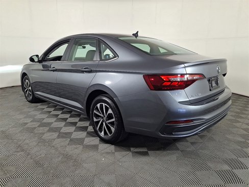 Used 2024 Volkswagen Jetta S image 8