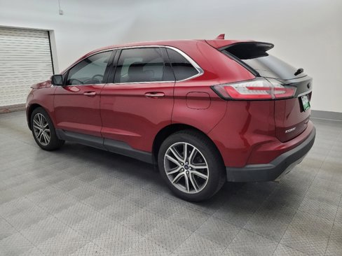 Used 2019 Ford Edge Titanium image 3