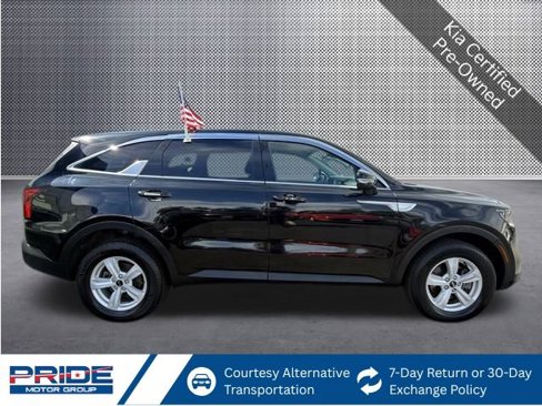 Used 2021 Kia Sorento LX image 7