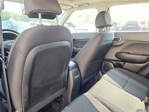 Certified 2023 Hyundai Venue SEL image 25