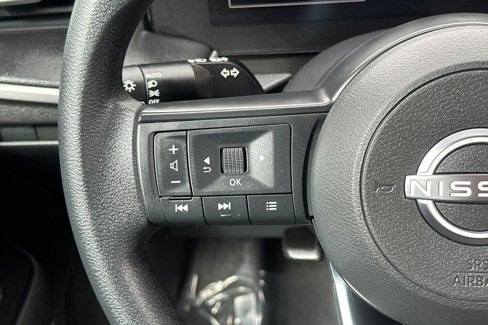 Used 2025 Nissan Kicks S w/ Charging Package image 26