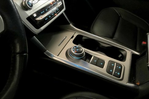 Certified 2020 Ford Explorer XLT w/ Equipment Group 202A image 15
