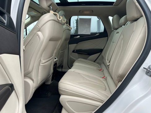 Used 2018 Lincoln MKC Reserve image 18