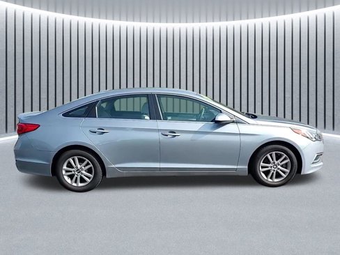 Used 2016 Hyundai Sonata SE image 4