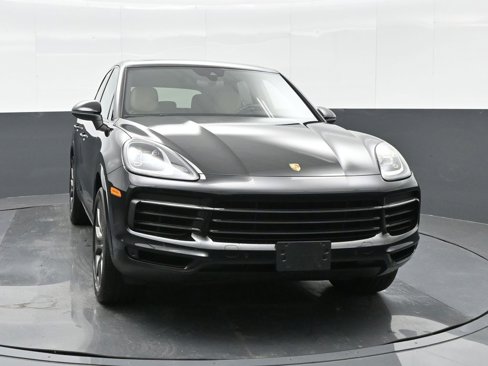 Certified 2023 Porsche Cayenne image 3