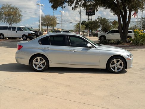 Used 2015 BMW 320i Sedan image 2