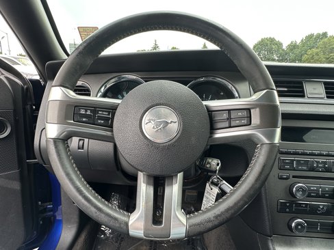 Used 2013 Ford Mustang Coupe image 18