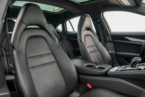 Used 2018 Porsche Panamera 4 image 34