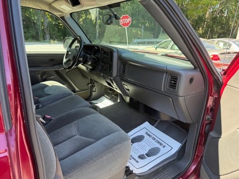 Used 2004 Chevrolet Silverado 1500 LS w/ Light Duty Power Package image 9