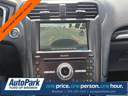 Used 2020 Ford Fusion Titanium image 23