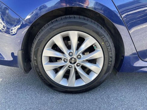 Used 2018 Kia Optima S image 5