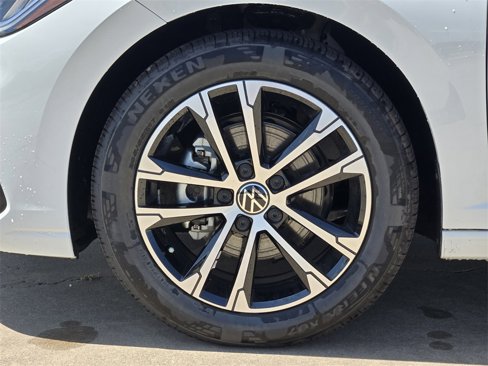 New 2025 Volkswagen Jetta Sport image 9