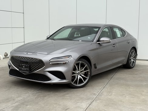 Used 2023 Genesis G70 2.0T image 2