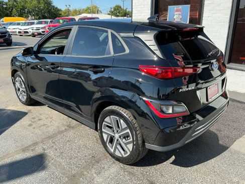 Used 2023 Hyundai Kona SE image 5
