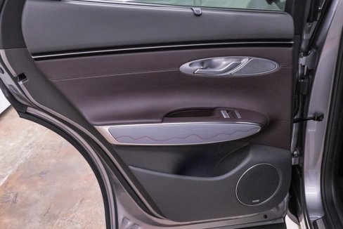 Certified 2022 Genesis GV70 2.5T w/ Advanced Package image 33