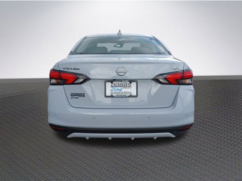 Used 2024 Nissan Versa SV w/ Trunk Package image 6