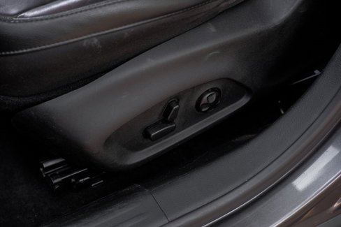 Used 2018 Jeep Compass Limited w/ Navigation Group image 45