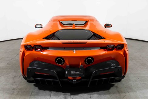 Used 2024 Ferrari SF90 Spider image 16