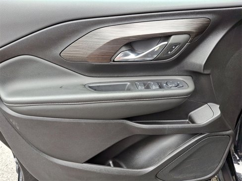 Certified 2024 GMC Terrain SLE image 10