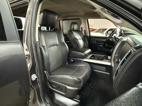 Used 2017 RAM 2500 Laramie w/ Sport Appearance Group image 19