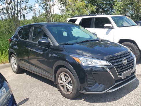 Used 2022 Nissan Kicks S image 2