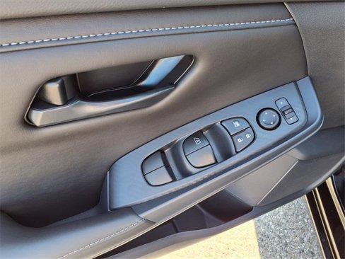 New 2025 Nissan Sentra S image 13