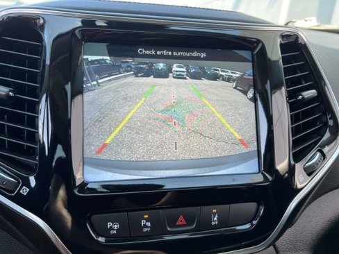 Certified 2021 Jeep Cherokee Limited image 27