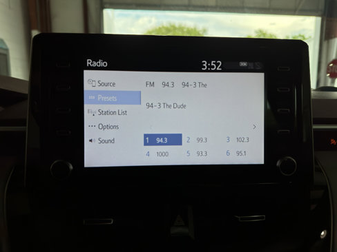 Used 2020 Toyota Corolla SE image 18