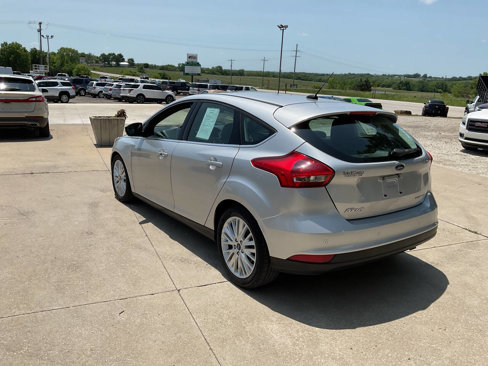 Used 2018 Ford Focus Titanium image 7